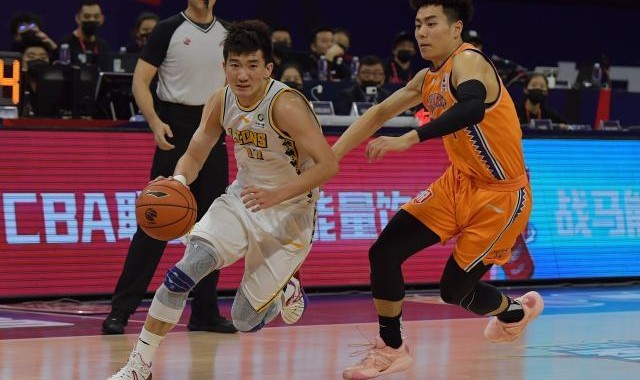 v站-上海变阵依旧难求一胜 广厦距离总决赛仅一步之遥