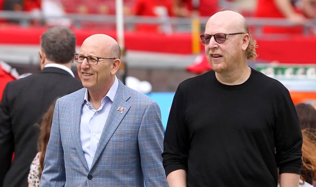 v站-镜报：沙特富豪有意曼联，格雷泽家族考虑50亿磅出售其股份