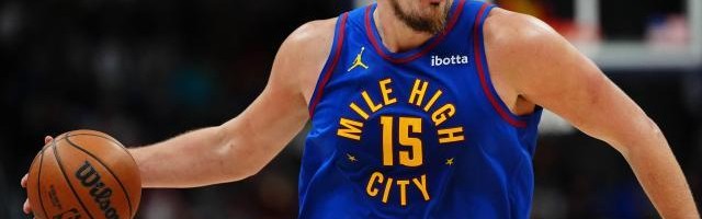 v站体育-美媒NBA首月评奖：约基奇MVP 库詹杜分列一二三阵